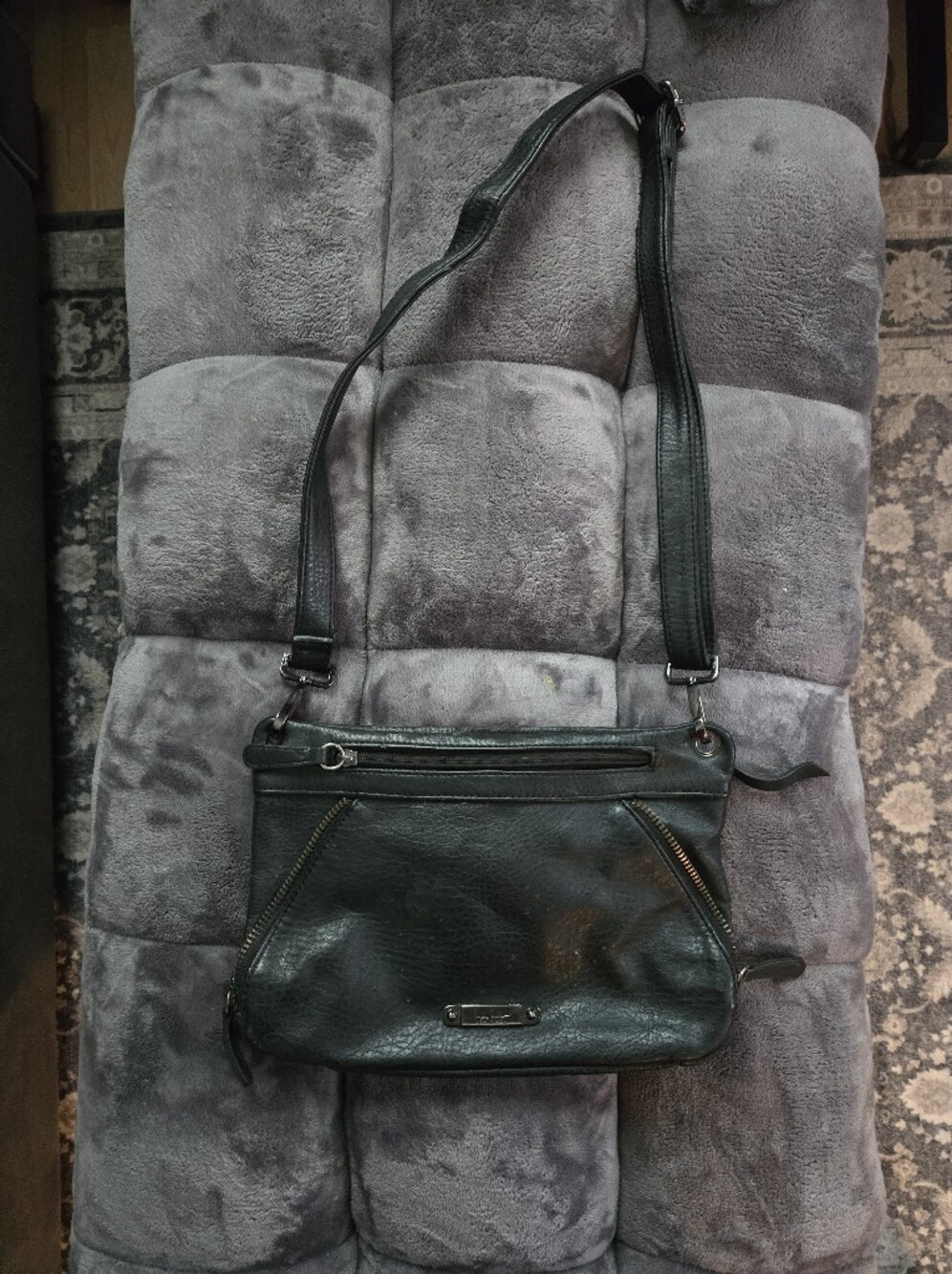 ⭐️Nicole Miller New York Black Leather Crossbody Bag⭐️